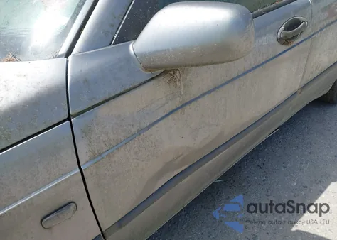 2001 Saab 9-5 z USA, uszkodzony, nr VIN YS3ED48E713026542